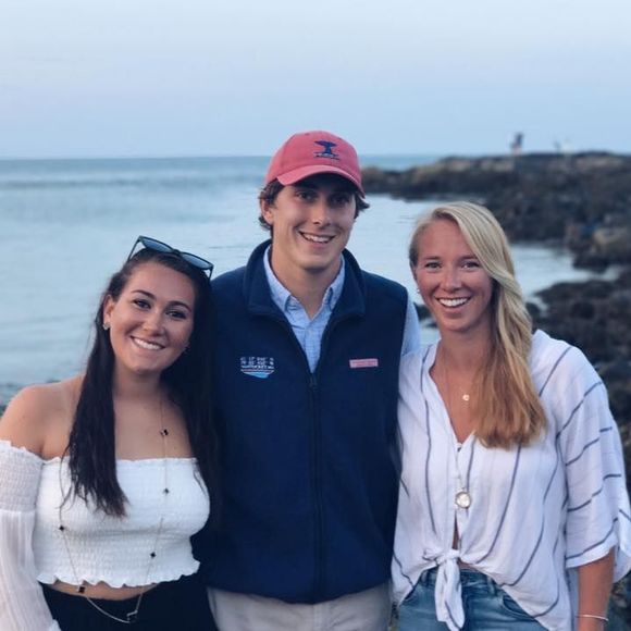 Meet your Posher, Caroline - Picture 1 of 1